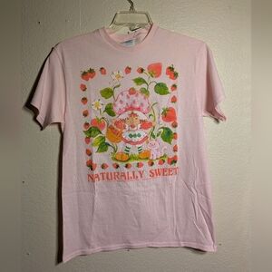 Strawberry shortcake Pink Graphic T-Shirt - Naturally Sweet nwt size medium